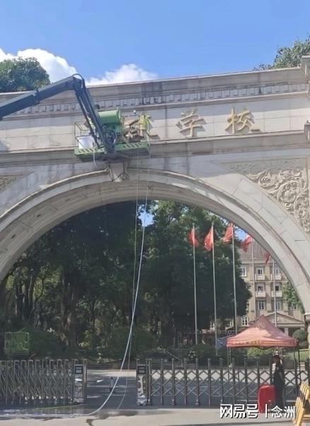 布朗尼留守湖人存变数!马农或成最大威胁:全能防守表现竞争名额