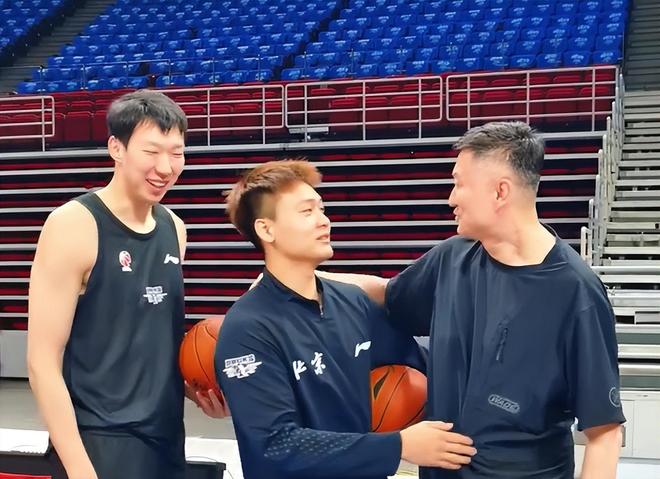 终于来了!CBA暴力双能卫确定下家,曾被广东队点名要人?