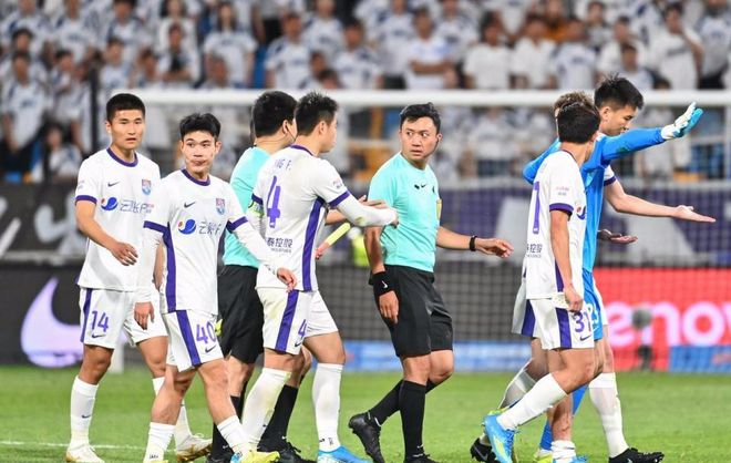 詹姆斯首次公开谈今夏决定:不会让你们再等太久