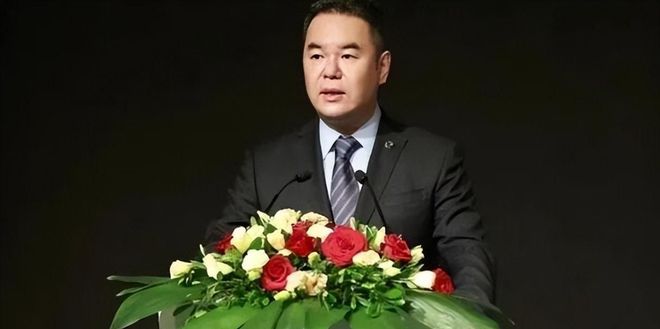 范志毅果然没说错!人民日报点评董路,犀利言论直击球迷心声