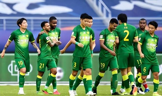 “榜一大哥”打赏女主播44万次,累计1700多万元,平台分走60%,主播分走31%!妻子发现后起诉要求返还,法院这么判…