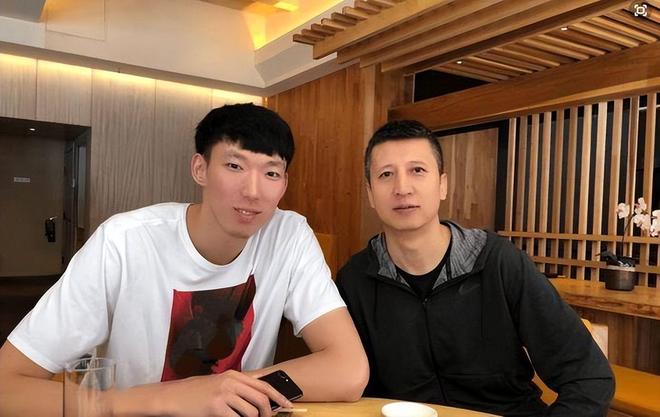 追平阿根廷不久,瑞士1人被罚下