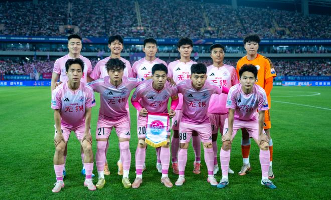 身家数十亿，养15位明星当情妇，每人百万包养费，只可惜结局凄惨