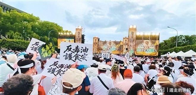 官方:巴西国脚伊巴涅斯与吉达国民续约到2030年
