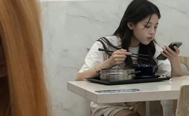 卡塞米罗称梅西为“足球之神”:我来只为了和史上最佳一起踢球