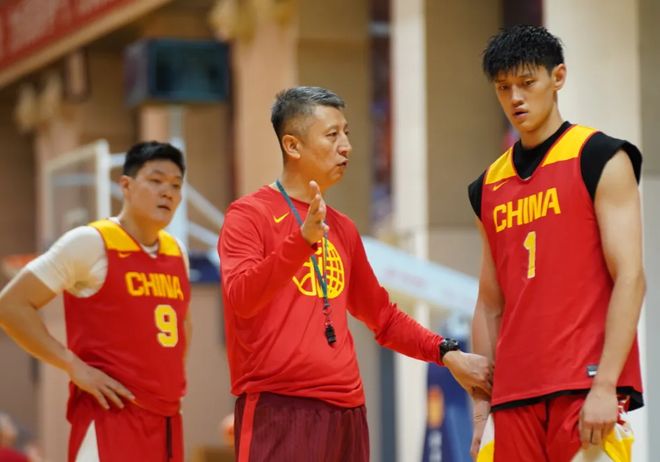 大家发现没有了吗?油车跑1000公里要500块,电车跑1000公里呢?