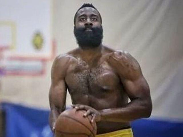 姆巴佩再获全场OD最佳!皇马三大巨星包揽9次MVP,世界杯表现全面爆发