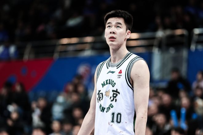 小卡莺歌无缘战旧主!猛龙拒快船21分逆转 巴雷特20+5+5