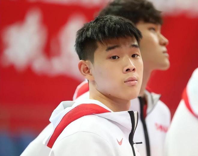 “雏鹰雏凤” 两翼齐飞,吸引中国青少年爱上运动,这关乎体育产业新场景