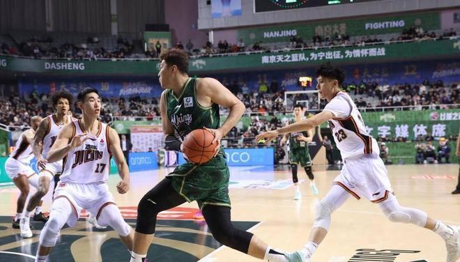 填报志愿没看清楚本部和分校,山东644分考生被厦大马来西亚分校录取,家长称费用太高无力承担,本人:只能复读