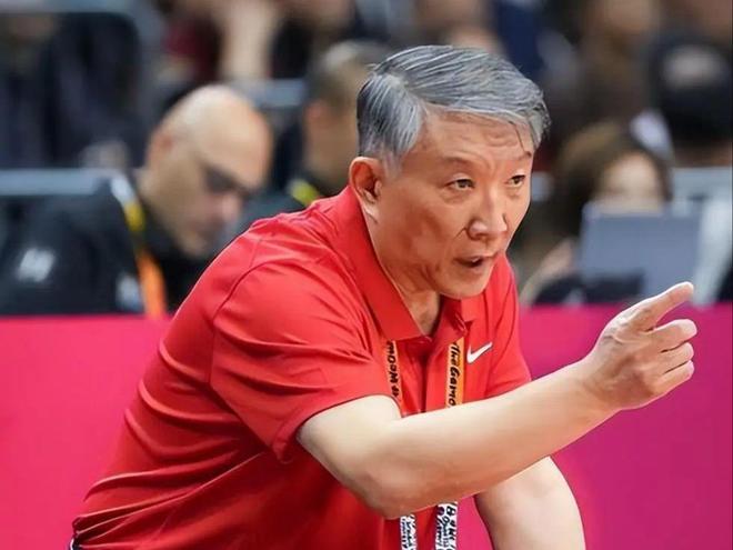 御用名哨尽力了，尼克斯逆转完成53年之梦，末节之王无悬念加冕